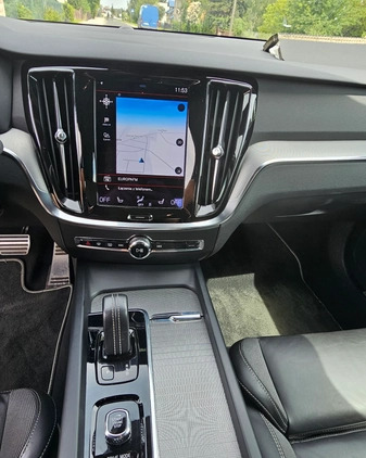 Volvo S60 cena 79900 przebieg: 50000, rok produkcji 2020 z Uniejów małe 172